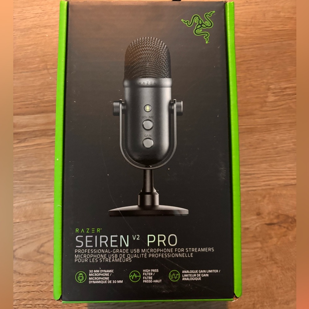 Razer Seiren v2 Pro USB Microphone